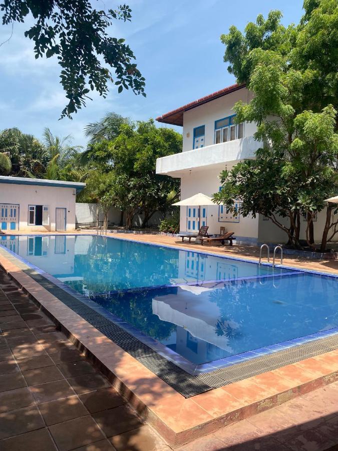Blue Kite Family Resort Калпития Екстериор снимка